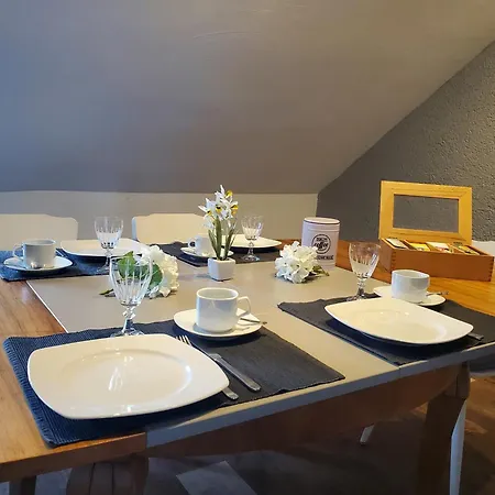 100 Qm Dg Wohnung 《Kehr Wieder》Bexbach Saarland Room photo