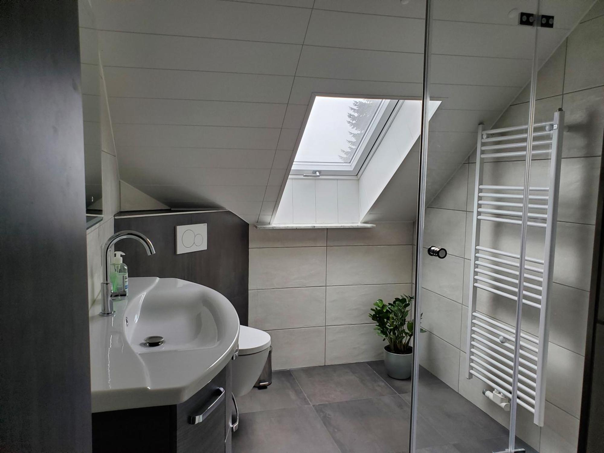 100 Qm Dg 《kehr Wieder》bexbach Saarland Apartment *